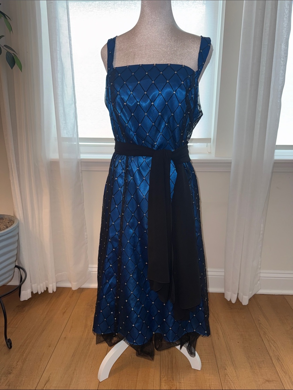 Navy Embellished Square-Neck Prom Dress